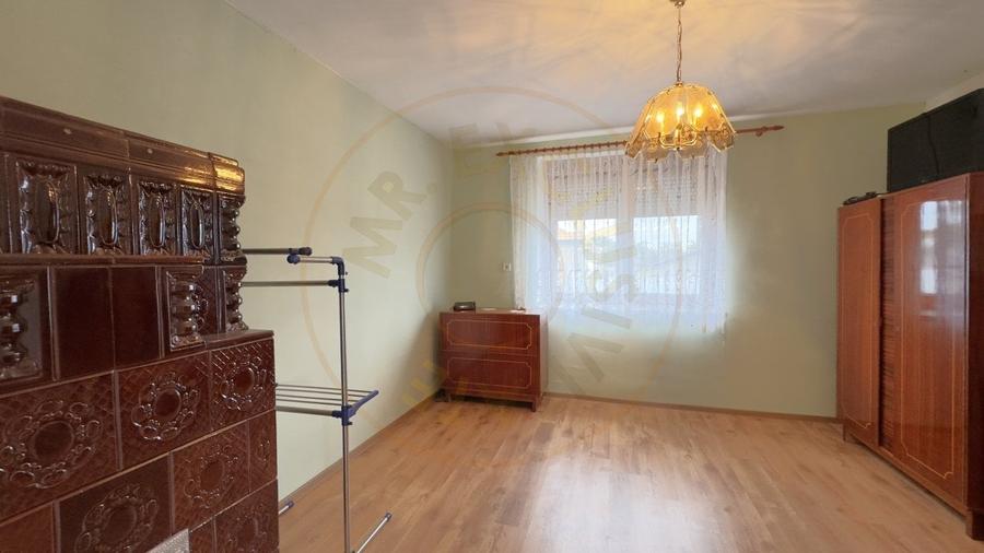 Casă individuală cu 4 camere cu Teren 3405 Mp în Carei