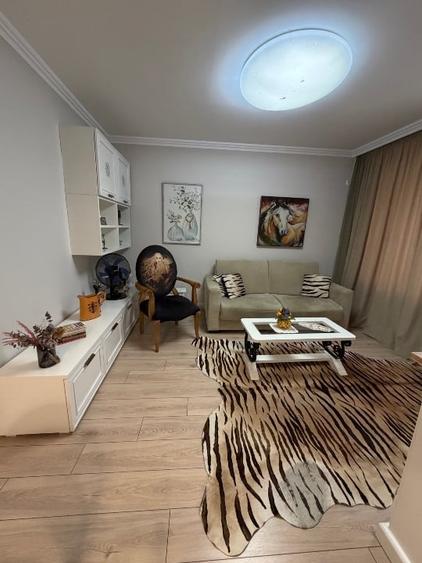 Apartament cu 2 camere decomandat, mobilat în Central