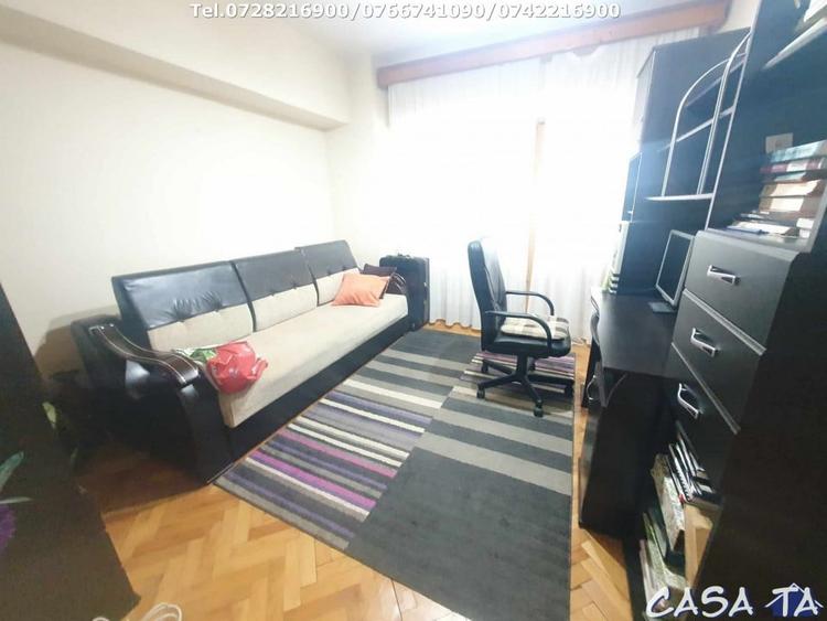Apartament cu 3 camere decomandat în Ultracentral