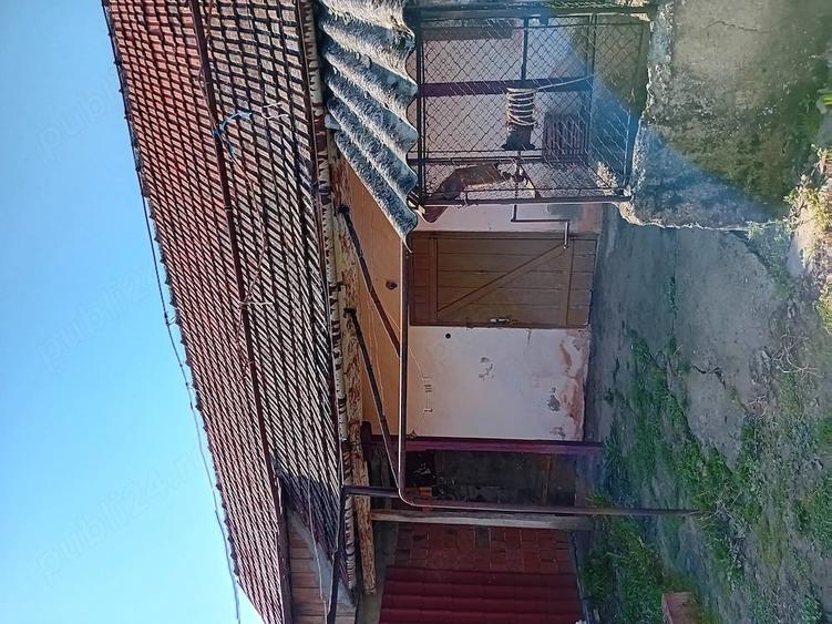 Casă cu Teren 564 Mp în Măureni