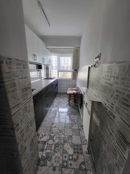 Apartament cu 2 camere semidecomandat în Micro 6