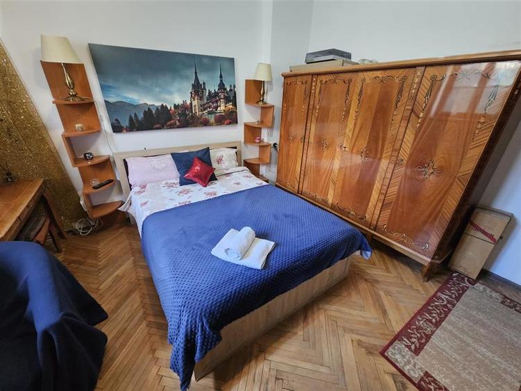 Duplex cu 4 camere cu Canalizare în Centrul Civic