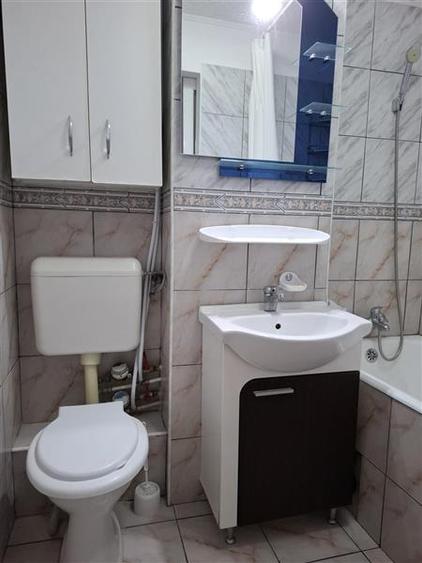 Apartament cu 2 camere decomandat în 1 Decembrie 1918
