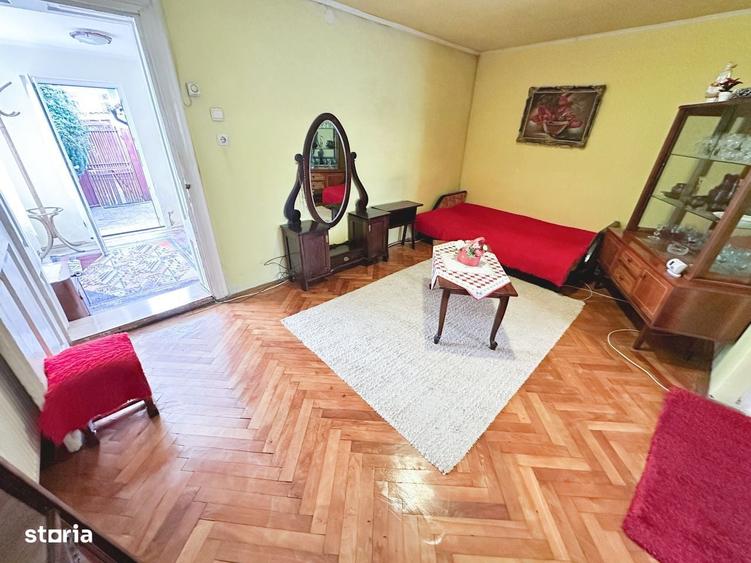 Casă cu 3 camere cu Teren 100 Mp în Central