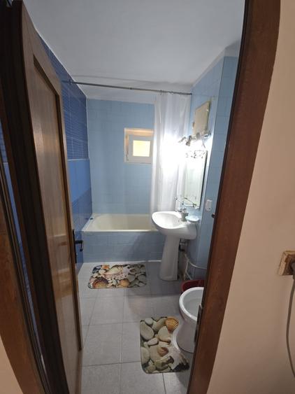 Apartament cu 3 camere decomandat, mobilat în Olimpia-Stadion