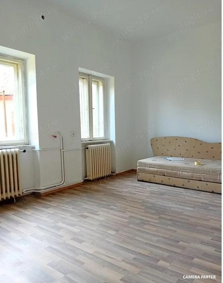 Casă cu 6 camere cu Teren 365 Mp în Elisabetin