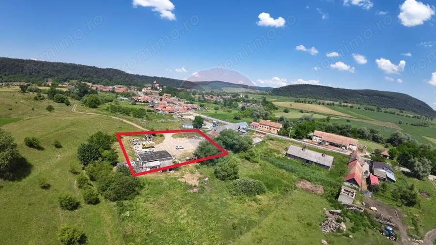 Teren de 2463 mp, în Apold