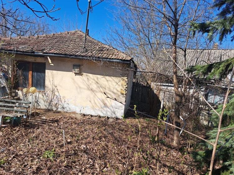 Casă cu 2 camere în Bucium