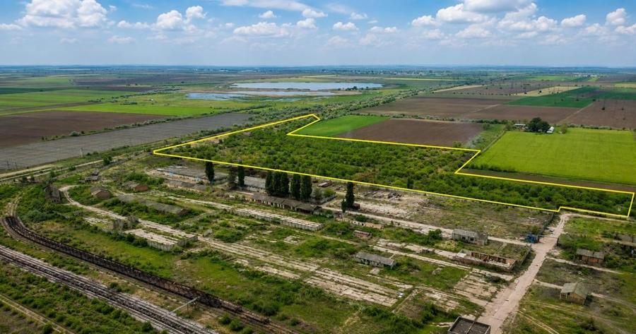Teren Construcții intravilan de 85000 mp, în Sud