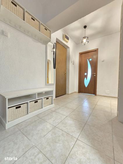 Apartament cu 3 camere decomandat în Decebal