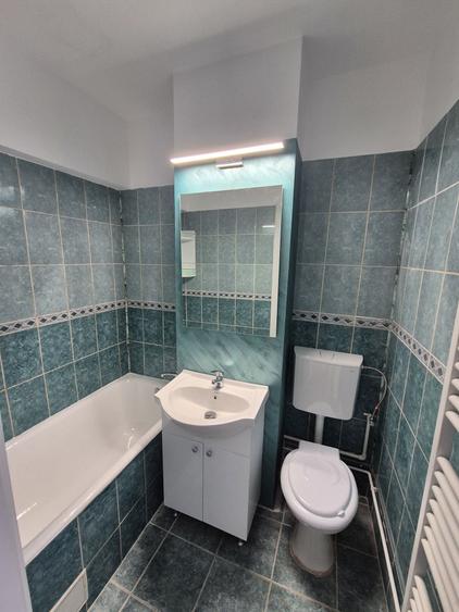 Garsonieră decomandată în Dâmbu Pietros