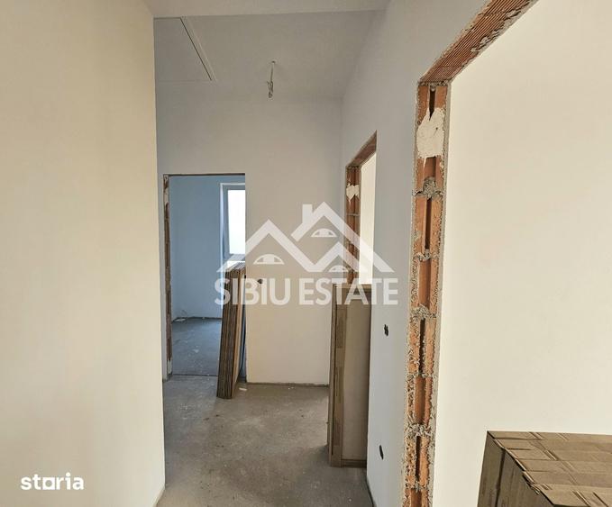 Casă cu 5 camere cu Teren 360 Mp în Central