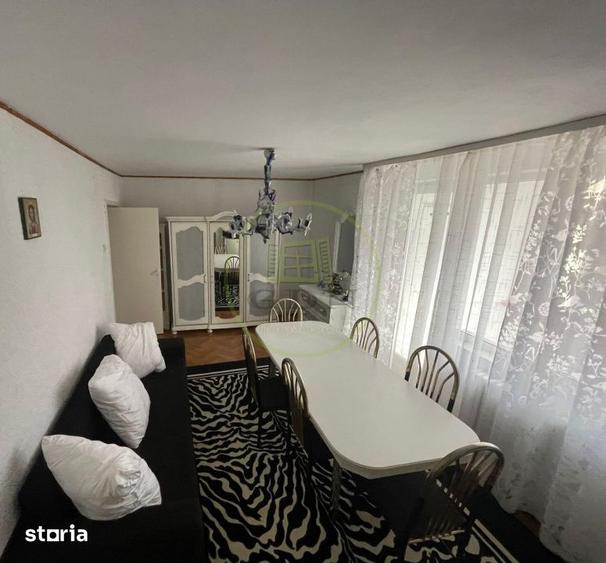 Apartament cu 4 camere, mobilat în Central