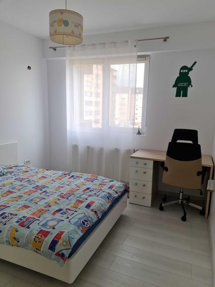 Apartament cu 3 camere decomandat în Chiajna
