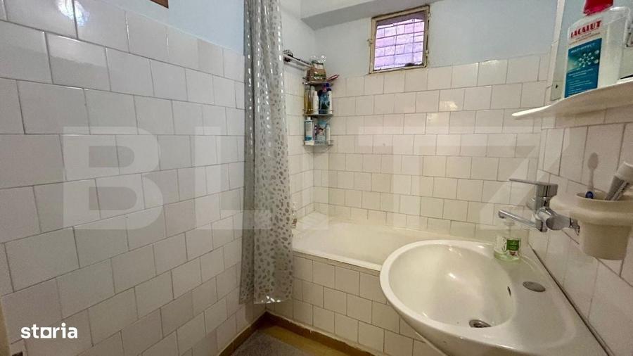 Apartament cu 4 camere decomandat în Dacia — fotografia 1