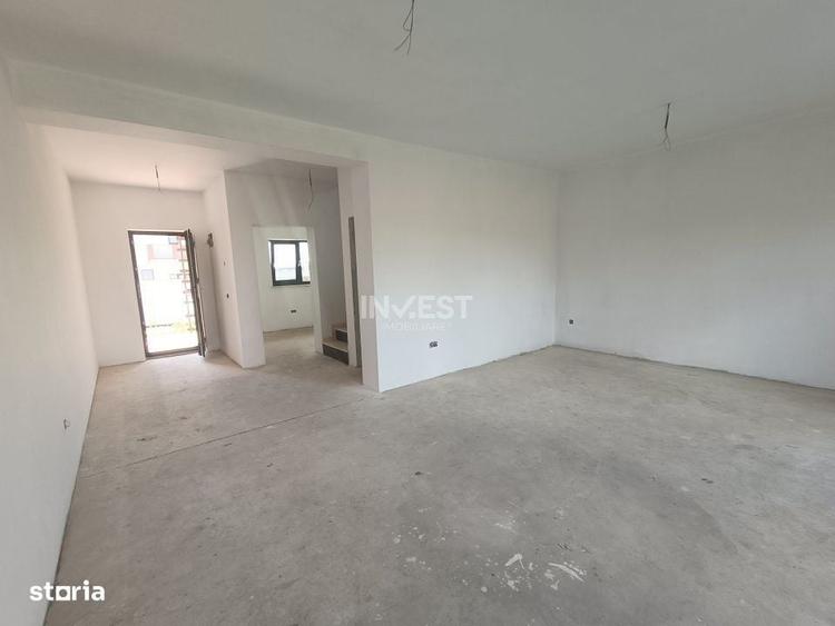 Casă cu 4 camere în Valea Lupului