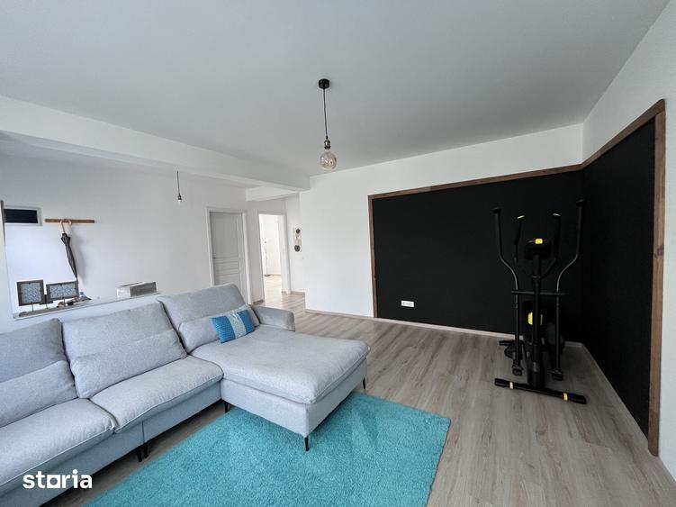 Casă cu 3 camere cu Teren 330 Mp în Bucium