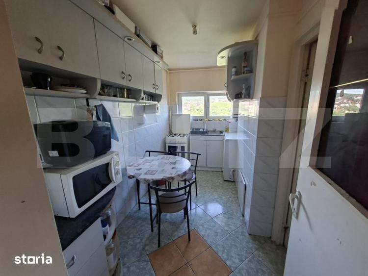 Apartament cu 3 camere în Dâmbu Pietros