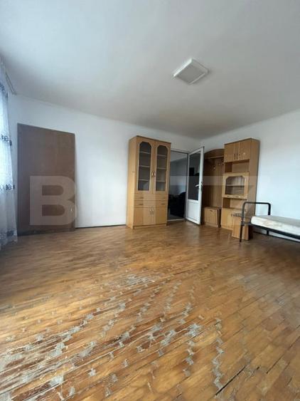 Apartament cu 3 camere decomandat în Gherla