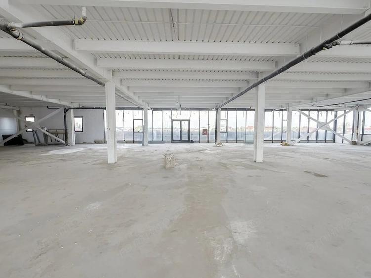 Spațiu comercial, de 800 mp, în Ștefăneștii de Jos