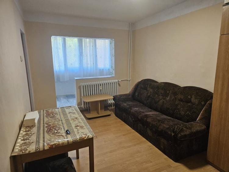 Garsonieră nedecomandată în UTA