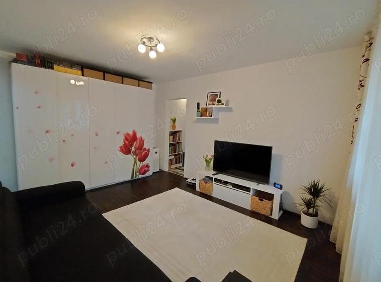 Apartament cu 2 camere semidecomandat în Alexandru cel Bun