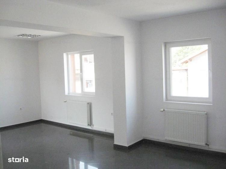 Casă cu 4 camere în Gheorghe Doja