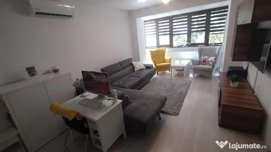 Apartament cu 2 camere decomandat în Central