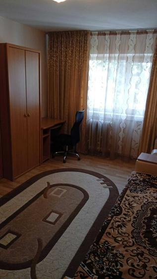 Apartament cu 2 camere decomandat în Nicolina