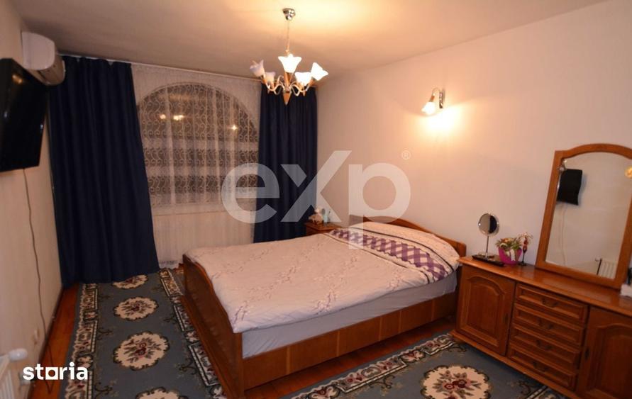 Casă cu 7 camere cu Teren 690 Mp în Găvana