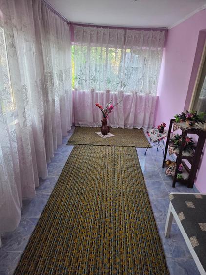 Casă individuală cu 4 camere cu Teren 1100 Mp în Central