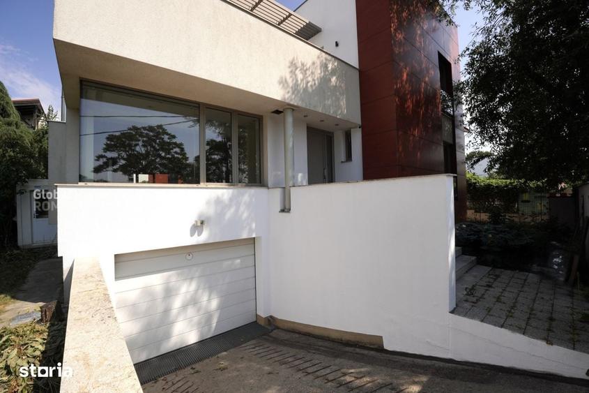 Casă cu 4 camere în Băneasa