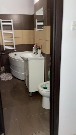 Garsonieră decomandată în 13 Septembrie