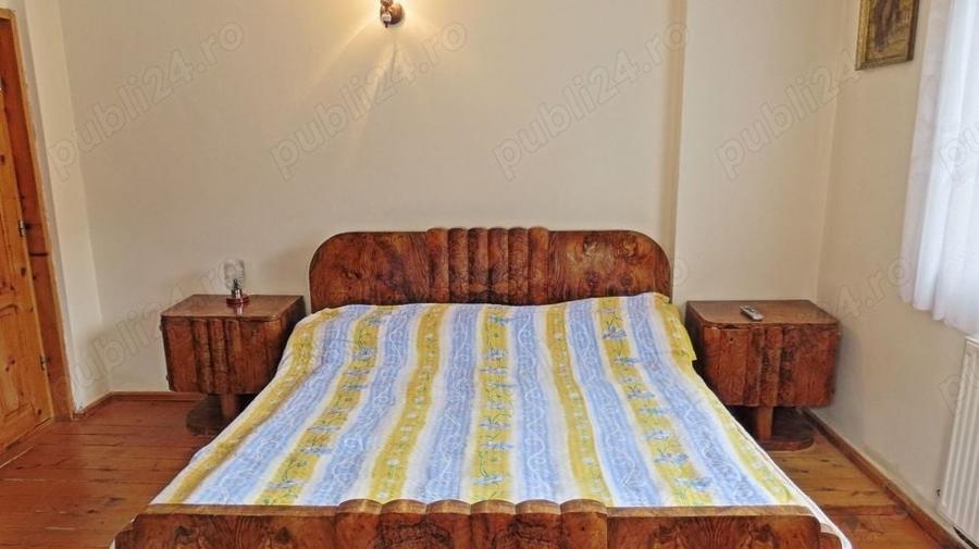 Casă cu 6 camere cu Teren 365 Mp în Zamora