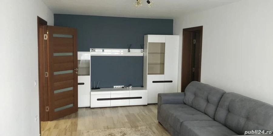 Apartament cu 2 camere semidecomandat, mobilat în Central