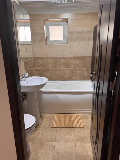 Apartament cu 2 camere decomandat în Lipovei