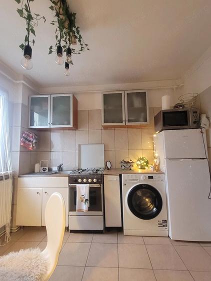 Apartament cu 2 camere nedecomandat în Gemenii