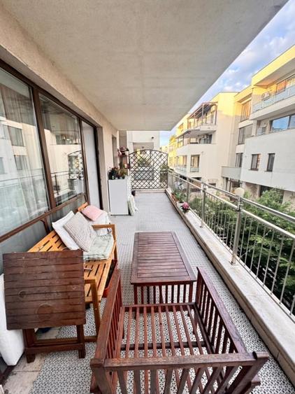 Apartament cu 3 camere decomandat, mobilat în Pipera