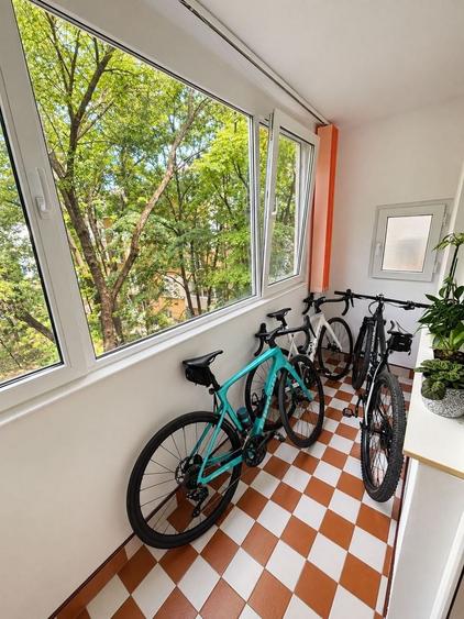Apartament cu 3 camere decomandat, mobilat în Dâmbovița