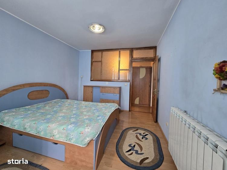 Apartament cu 3 camere decomandat în Faleză