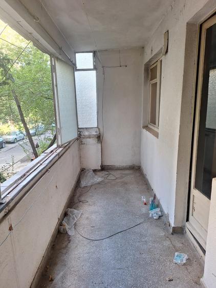 Apartament cu 3 camere decomandat în Militari