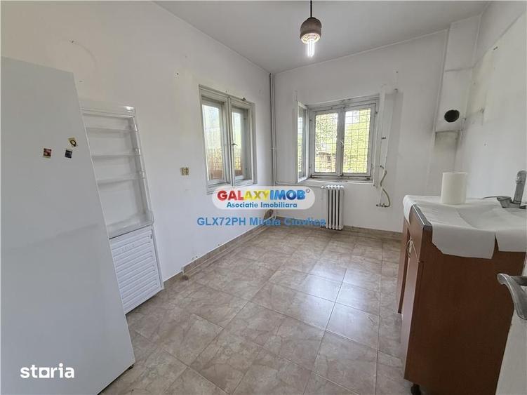 Casă cu 5 camere cu Teren 449 Mp în Central