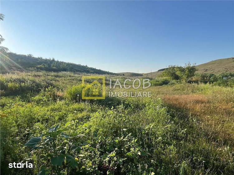 Teren de 550 mp, în Măgura