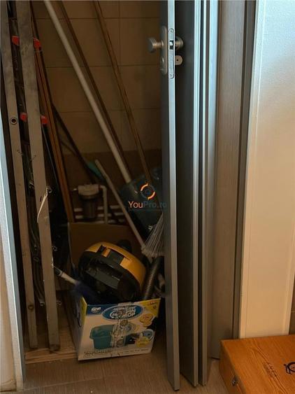 Apartament cu 3 camere decomandat în P-ța Unirii