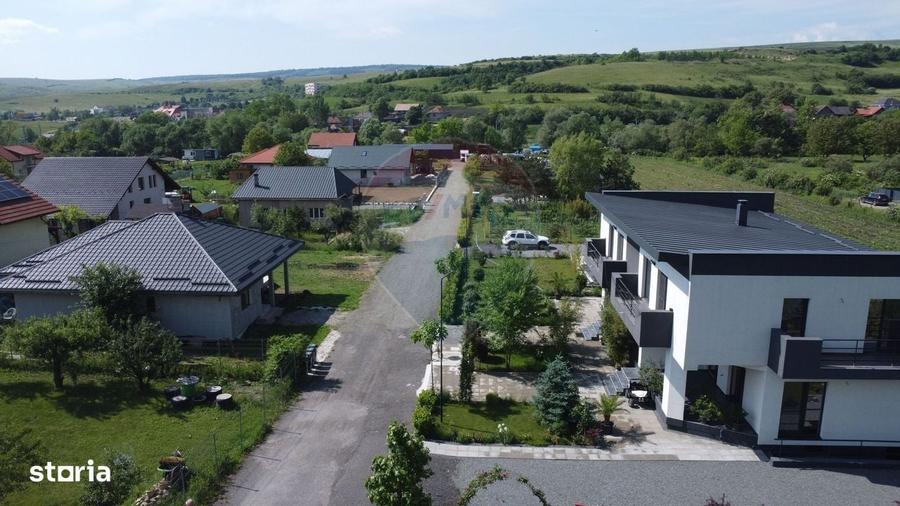 Casă cu 4 camere în Mera