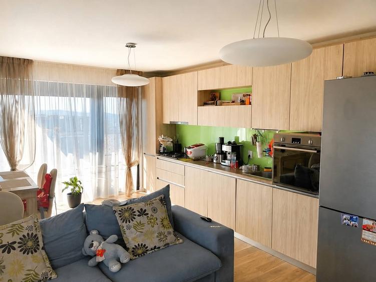 Apartament cu 4 camere în Europa