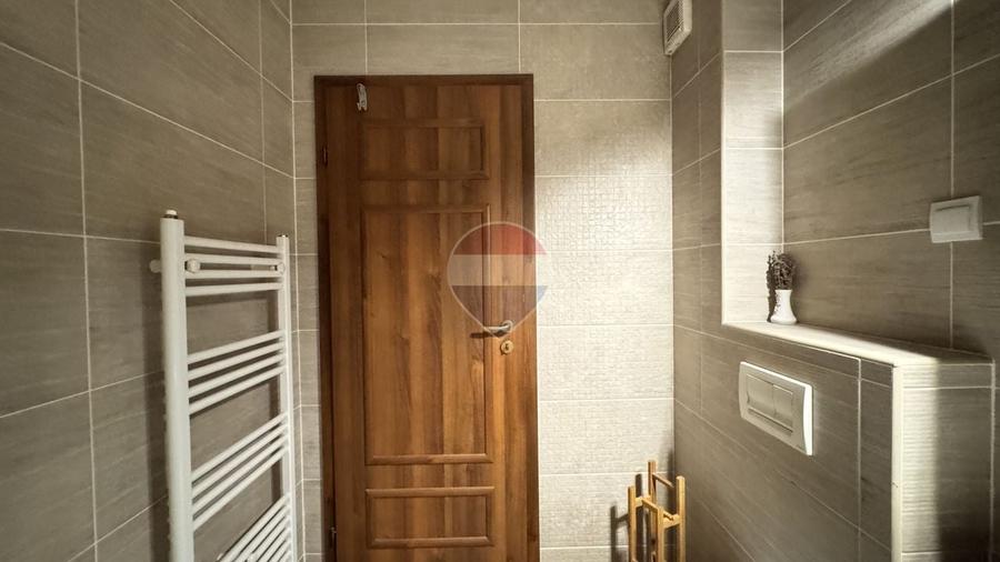 Apartament cu 2 camere semidecomandat, mobilat în Florești