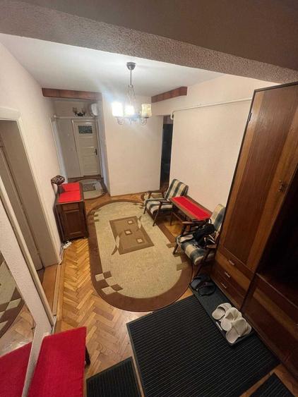 Apartament cu 4 camere decomandat în Bălcescu