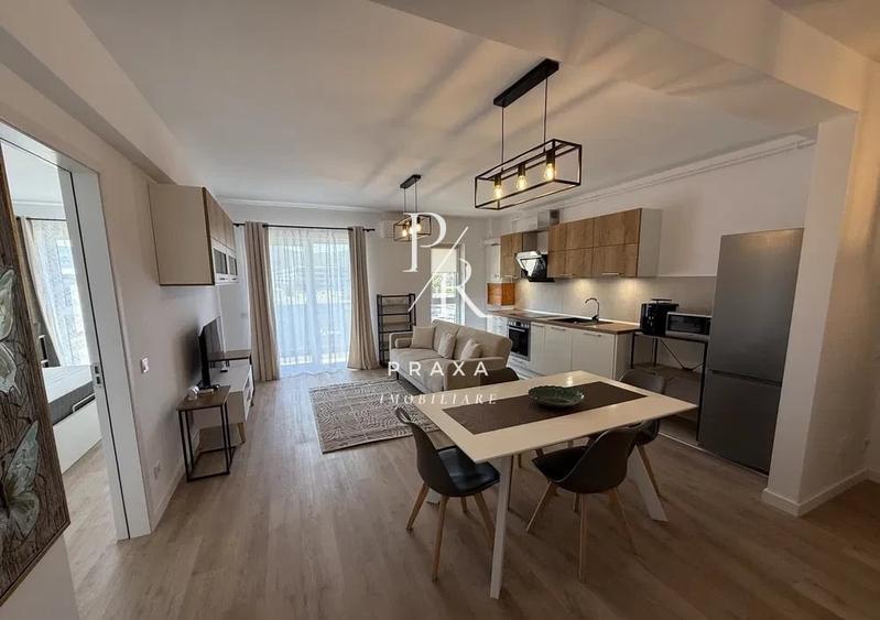 Apartament cu 2 camere semidecomandat, mobilat în Florești