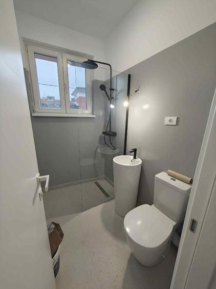 Vatra Luminoasă Curte proprie 70 mp Apartament în vilă Liber Scoala 49 - 5